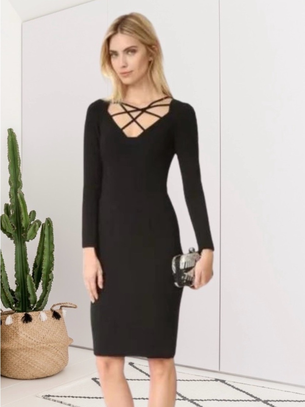 Black Halo Masca Long Sleeve Criss Cross Sheath Dress - Size 4